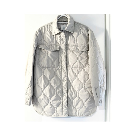 Oversized Quilted Jacket - Picture 1 of 6